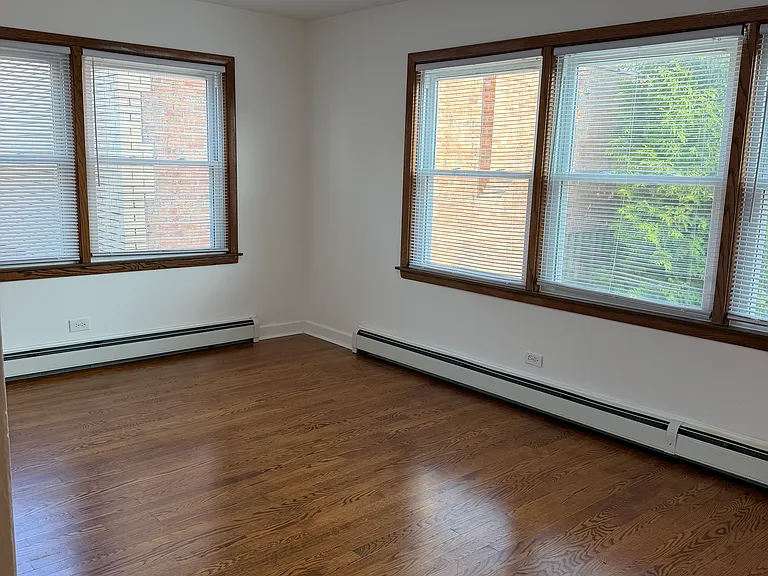 6432 W Gunnison St — Photo 4