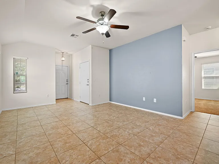 10209 Crescendo Ln — Photo 4