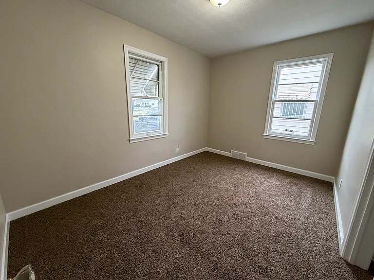 1260 Lavender Ave — Photo 6