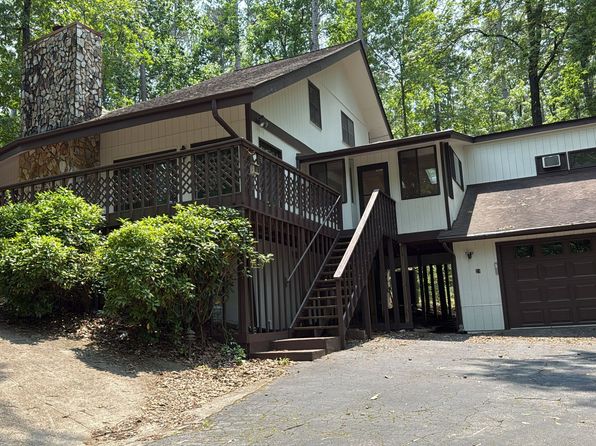 21 Anchorage Ln