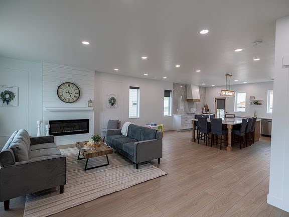 2nd image of 3732 Sunrise Hills Dr