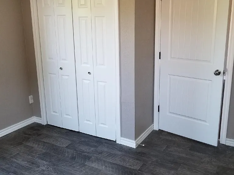 2922 Haynie Ave — Photo 6