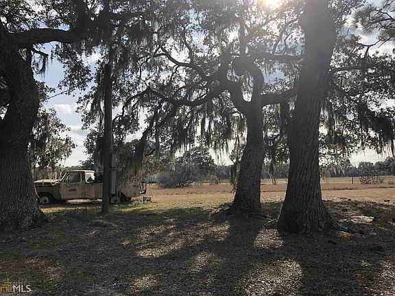 2nd image of 2760 Calico Ln