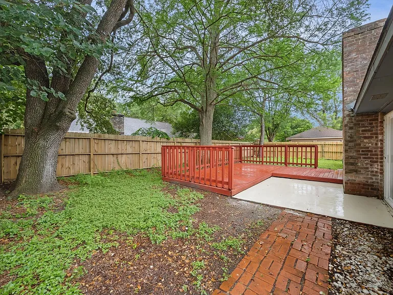 14311 Overbrook Ln — Photo 16