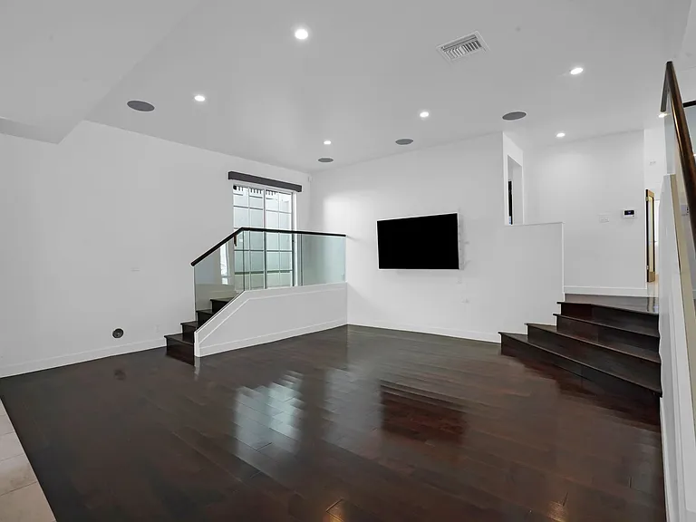 3832 Shannon Rd — Photo 20