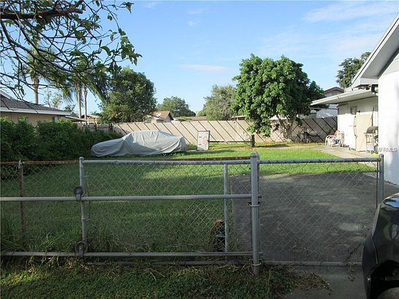 4th image of 1520 Navarre Ave