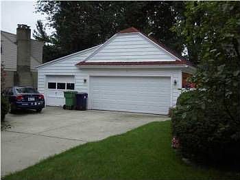 3rd image of 632 Aberdeen St NE