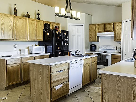 2nd image of 1750 Cogan Dr SE