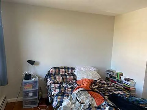 2 bed, $2,400 — Photo 4