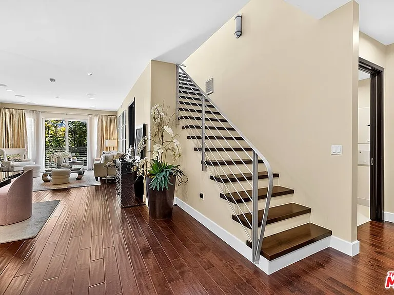 1318 S Roxbury Dr #314 — Photo 28