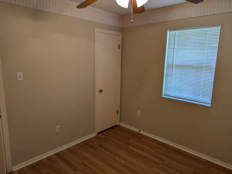 313 Timic Dr — Photo 11