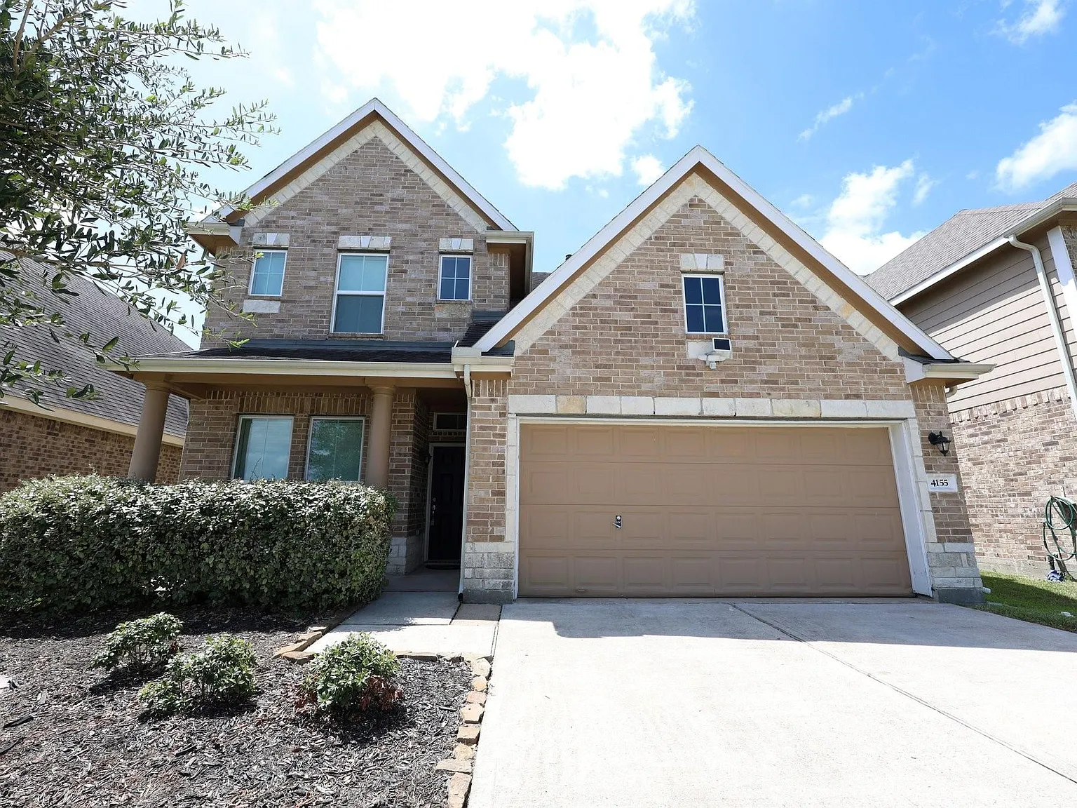4 bed, 3.5 bath, 2397 sqft, $2,250 — Photo 3