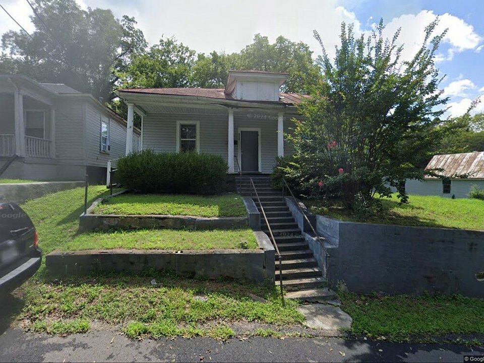 2nd image of 145 Walker St