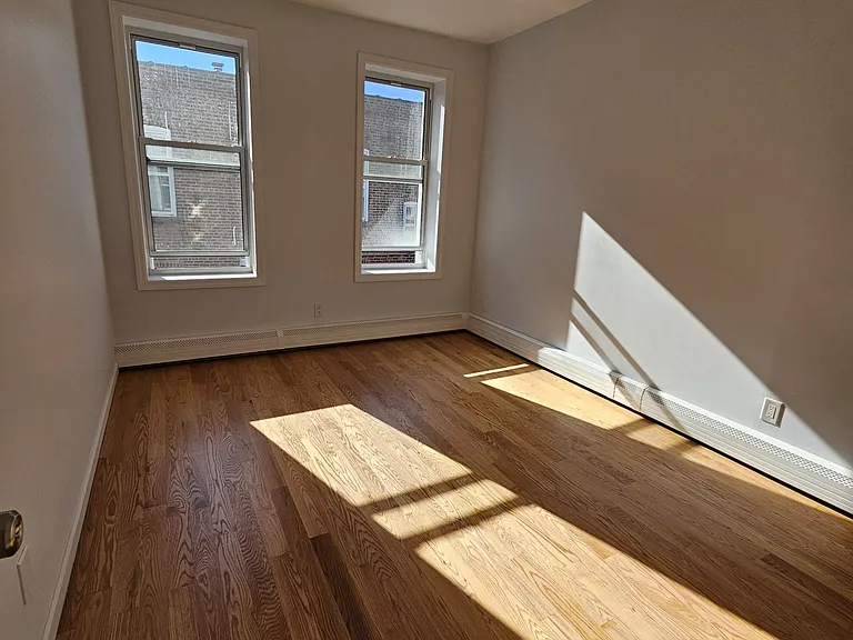 1608 Avenue R #3 — Photo 10
