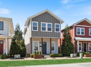 466 SW B St, Bentonville, AR 72712