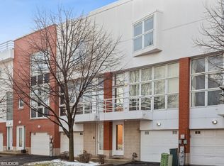 1741 W George St, Chicago, IL 60657