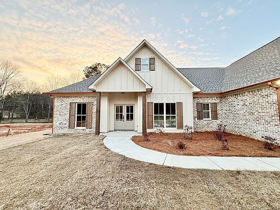 2nd image of 2620 Countrywood Rd