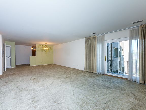 5th image of 235 Marengo Ave APT 4E