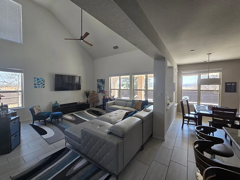 3818 Lariat Way — Photo 6