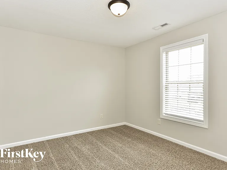 3715 Tradewinds Ter — Photo 12