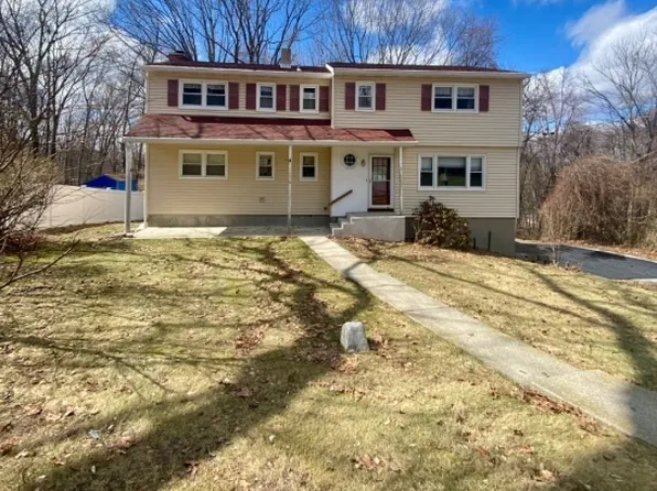 15 Hemlock Dr, Vernon Twp., NJ 07461