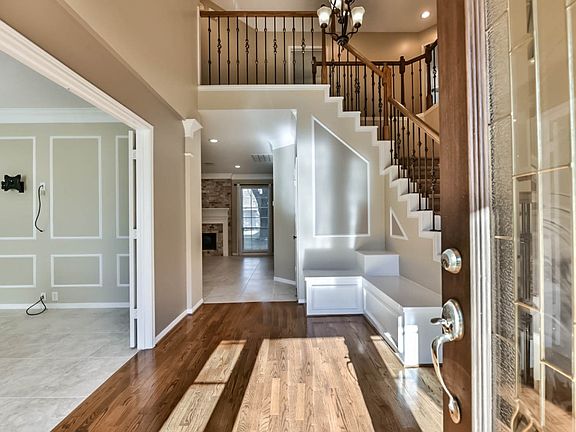 Hardwood entry and stairs