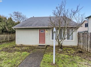 16621 SE Naegeli Dr, Portland, OR 97236