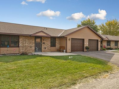 350 22nd St SE APT 122, Owatonna, MN, 55060
