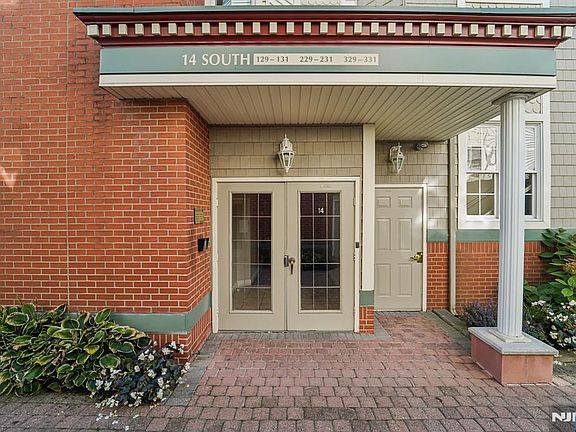 5th image of 129 The Promenade