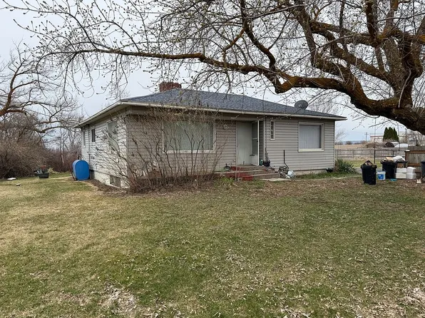 381 Stone Rd, Yakima, WA 98908