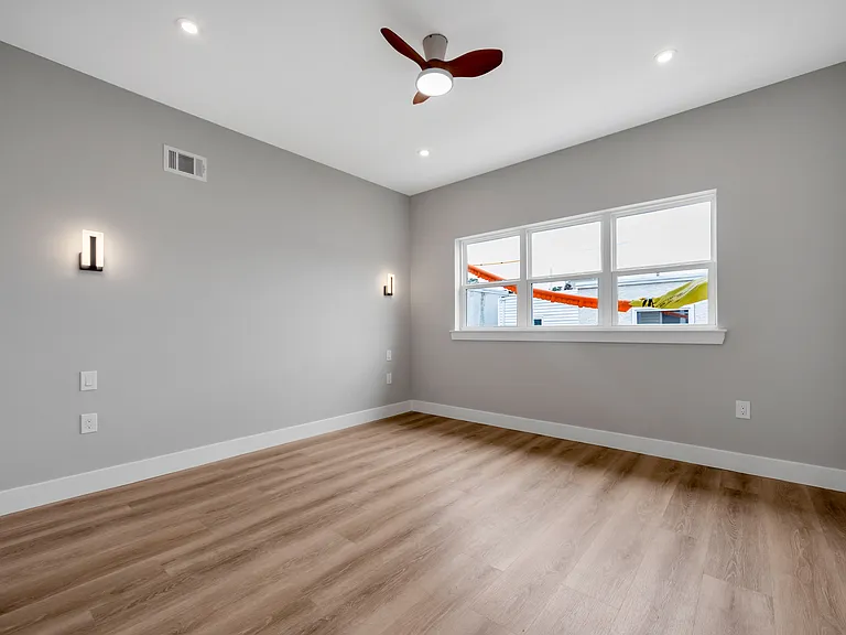 2311 Cross St — Photo 24