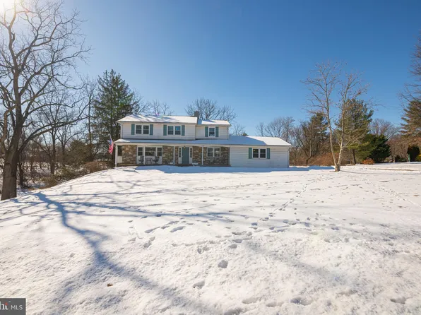 1230 Buttonwood Dr, Lansdale, PA 19446