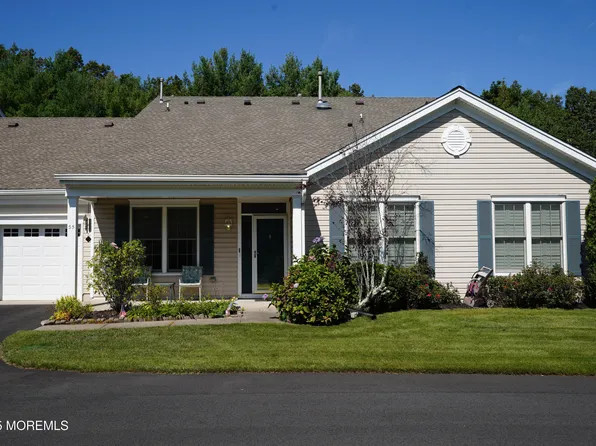 55 Golden Willows Avenue, Lakewood, NJ 08701