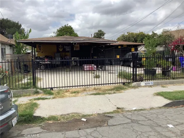 1253 W Victoria St, San Bernardino, CA 92411