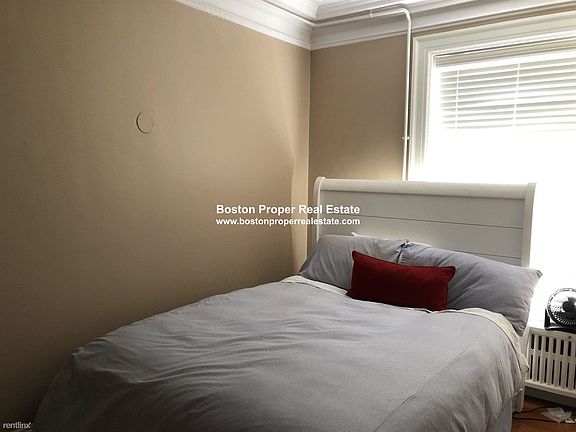 403 commonwealth #4F Boston - Back Bay Unit Photo 12