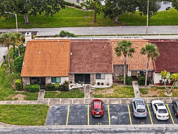 3rd image of 7360 ULMERTON ROAD #2B