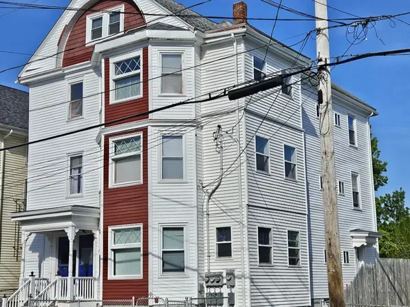 147 Park St #1, Pawtucket, RI 02860