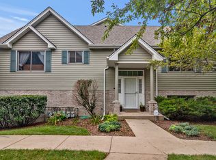 401 Willow St, Elburn, IL 60119
