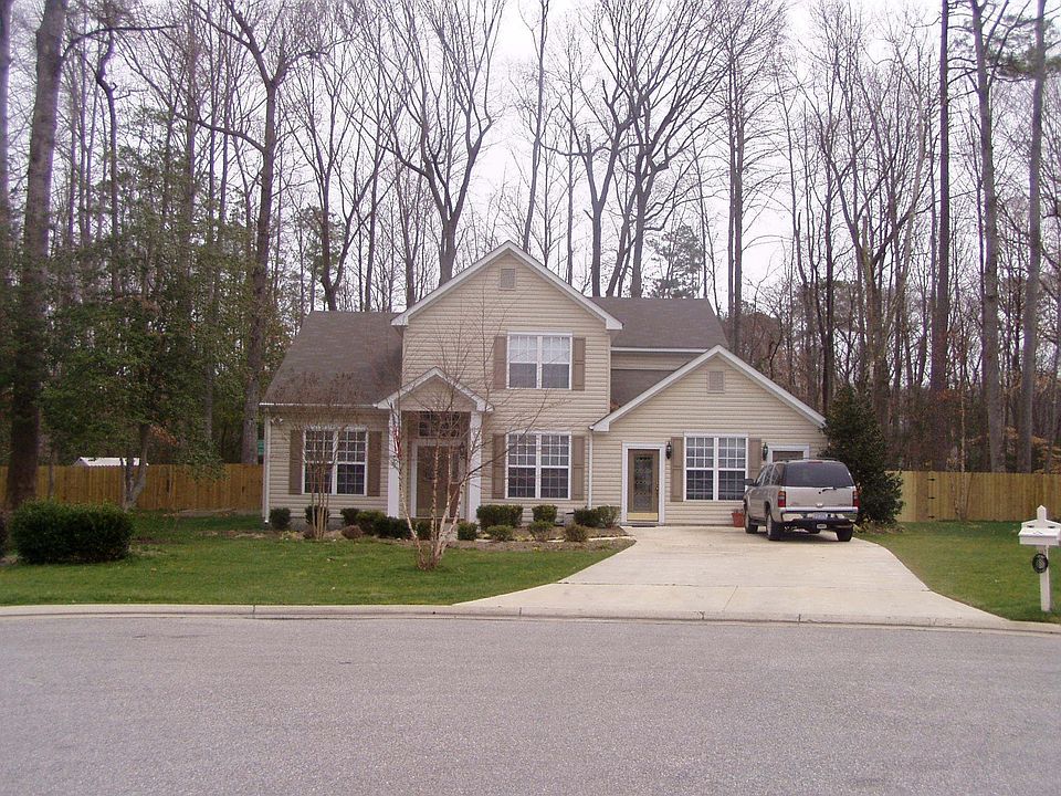 925 Andrews Crossing