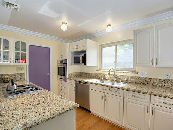 4th image of 6826 Boxford Dr