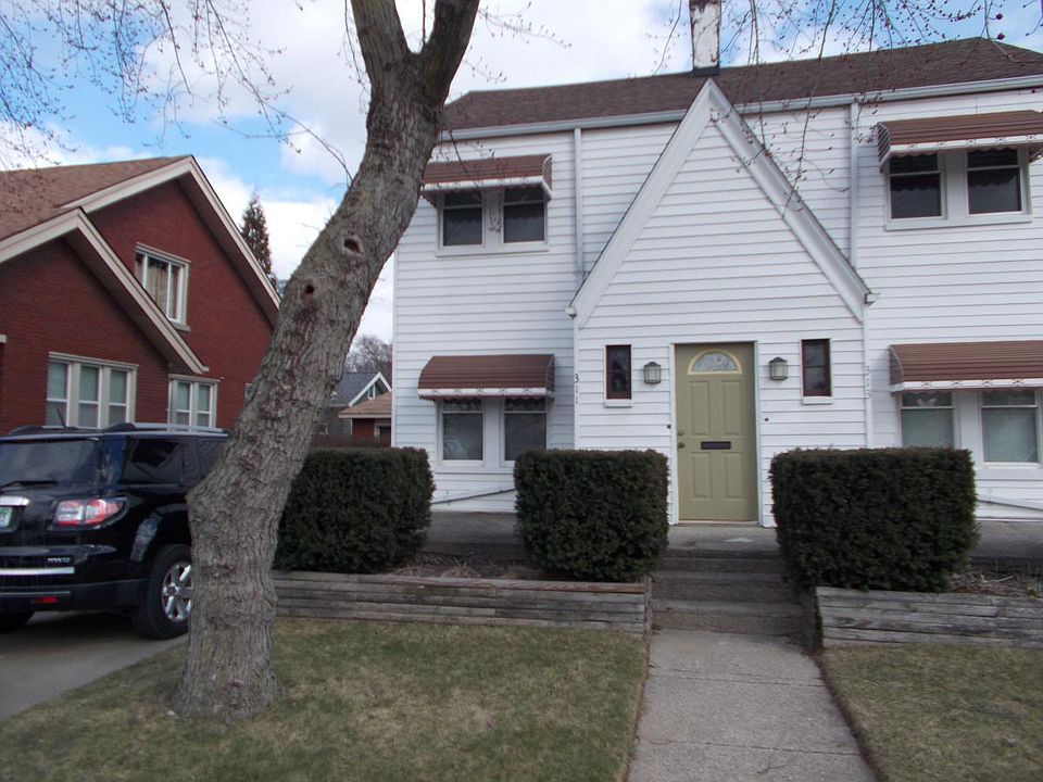 1st image of 311 Phillips Pl #Townhouse