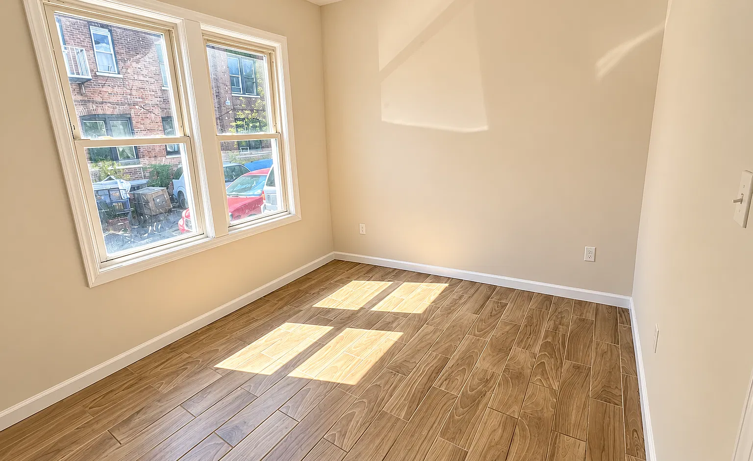 2 bed, 800 sqft, $1,850 — Photo 3
