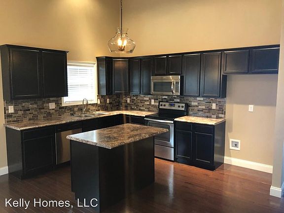 2nd image of 2904 Zachary Pointe Ln