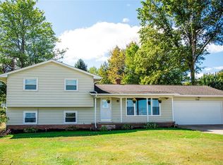 7180 Nimishillen Church St, Louisville, OH 44641