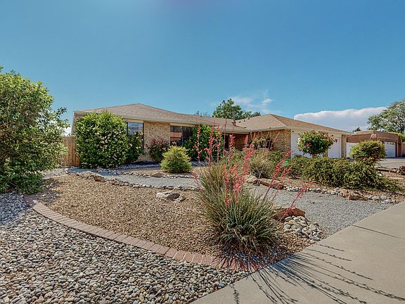 2nd image of 6119 Casa De Vida NE