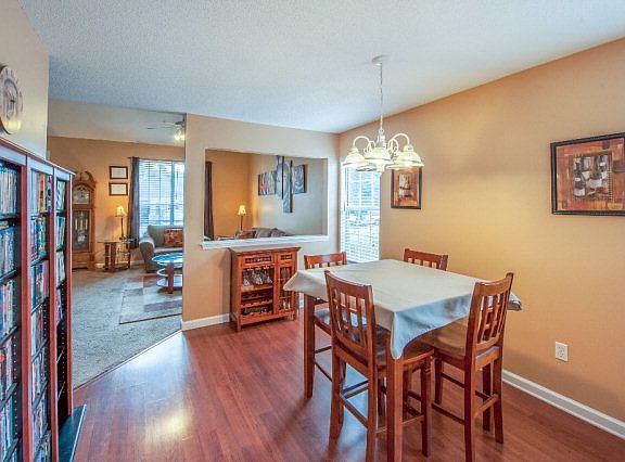 3rd image of 143 Spring Oak Ln