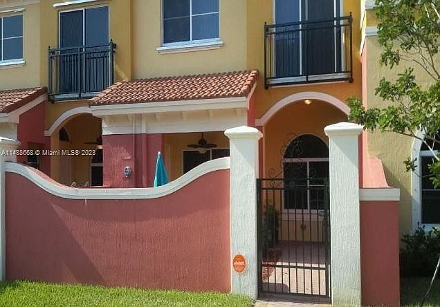 1st image of 3009 NW 35th Ter