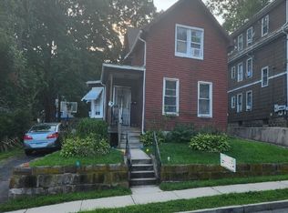 10 Howe St, Meriden, CT 06450