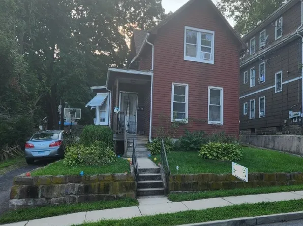 10 Howe Street, Meriden, CT 06450