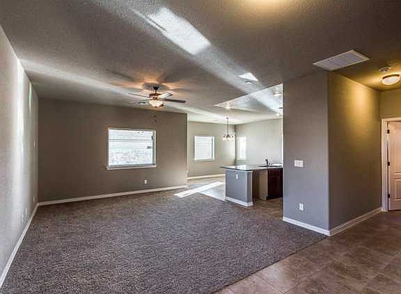 5th image of 7649 Mammoth Ln